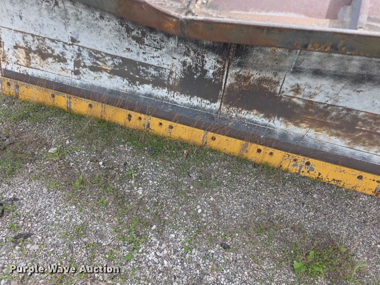 image for item FH6114 1996 GMC Topkick dump truck