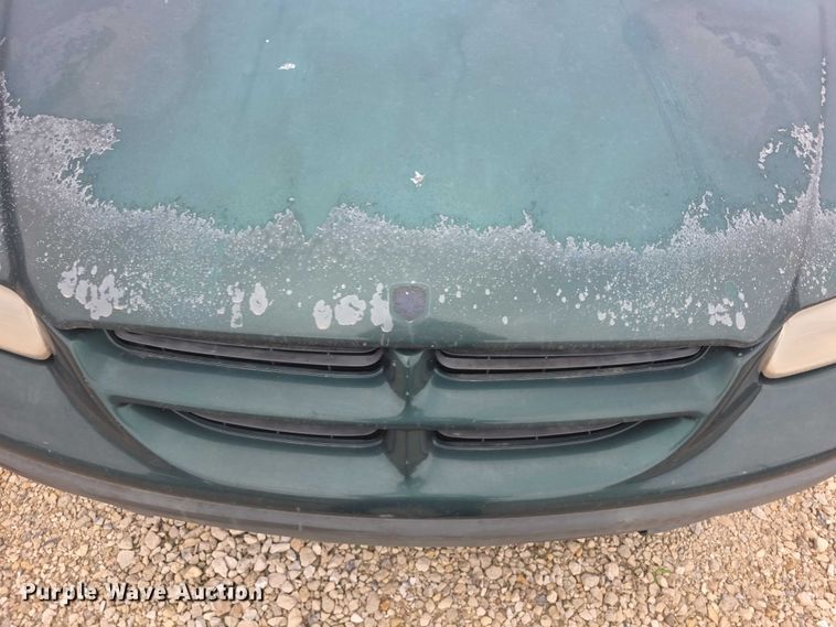 image for item FH6116 1996 Dodge Grand Caravan LE van