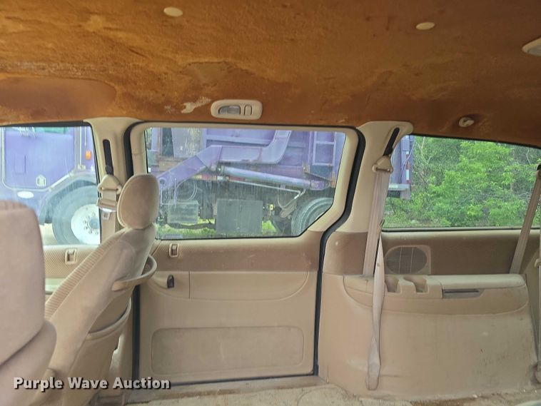 image for item FH6116 1996 Dodge Grand Caravan LE van