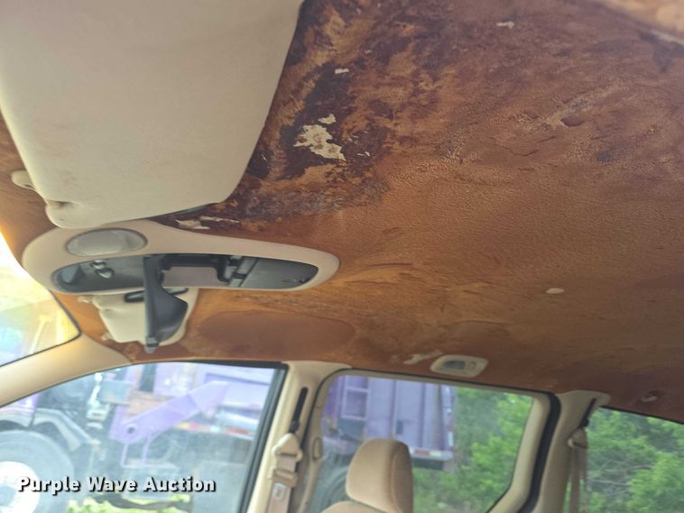 image for item FH6116 1996 Dodge Grand Caravan LE van