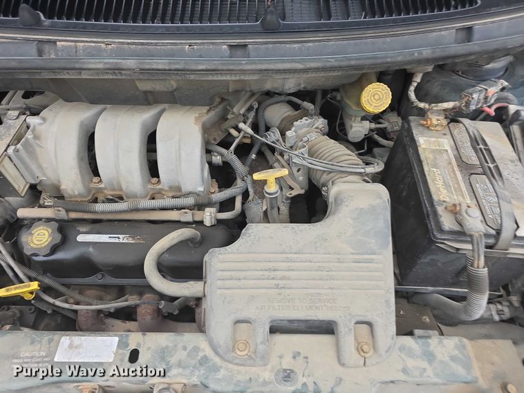 image for item FH6116 1996 Dodge Grand Caravan LE van
