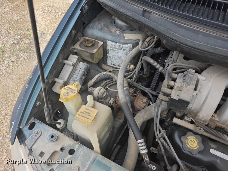 image for item FH6116 1996 Dodge Grand Caravan LE van