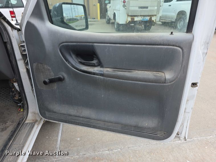 image for item FH6117 2011 Ford Ranger pickup truck