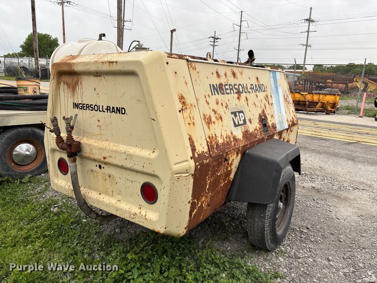 image for item FH7118 1993 Ingersoll-Rand 185 air compressor