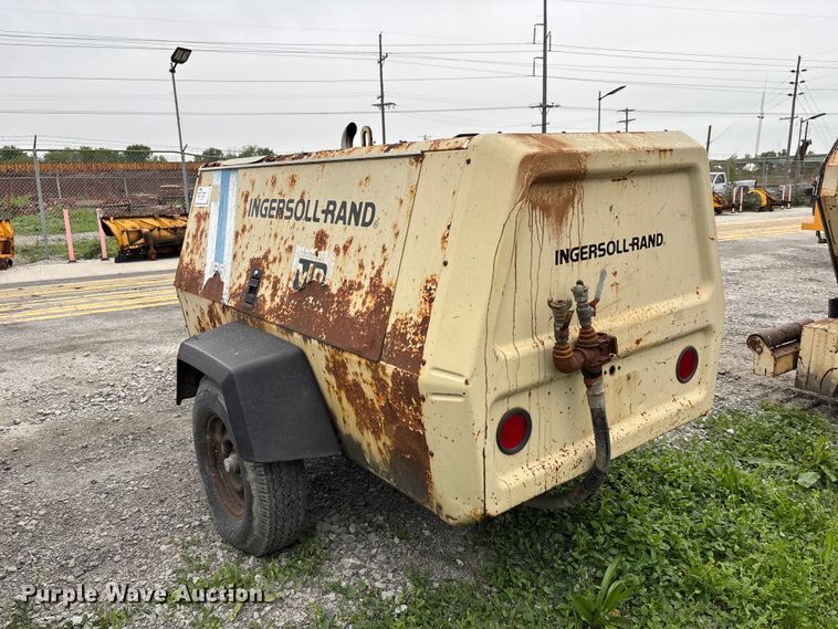 image for item FH7118 1993 Ingersoll-Rand 185 air compressor