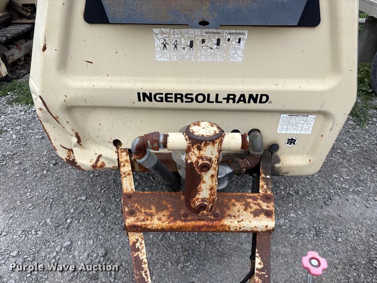 image for item FH7118 1993 Ingersoll-Rand 185 air compressor