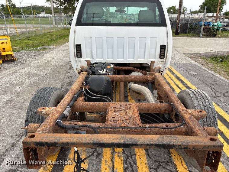 image for item FH7119 2012 Chevrolet Silverado 2500 pickup truck cab and chassis