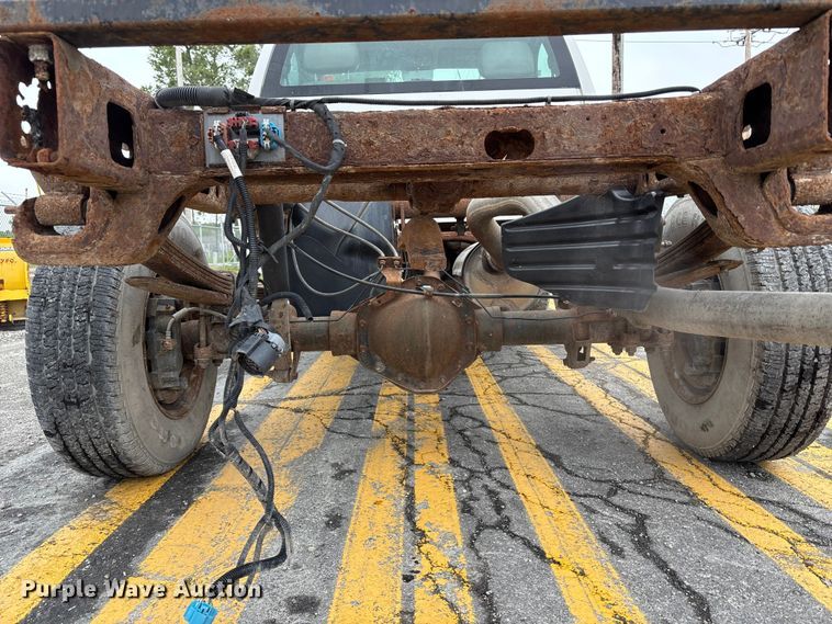 image for item FH7119 2012 Chevrolet Silverado 2500 pickup truck cab and chassis
