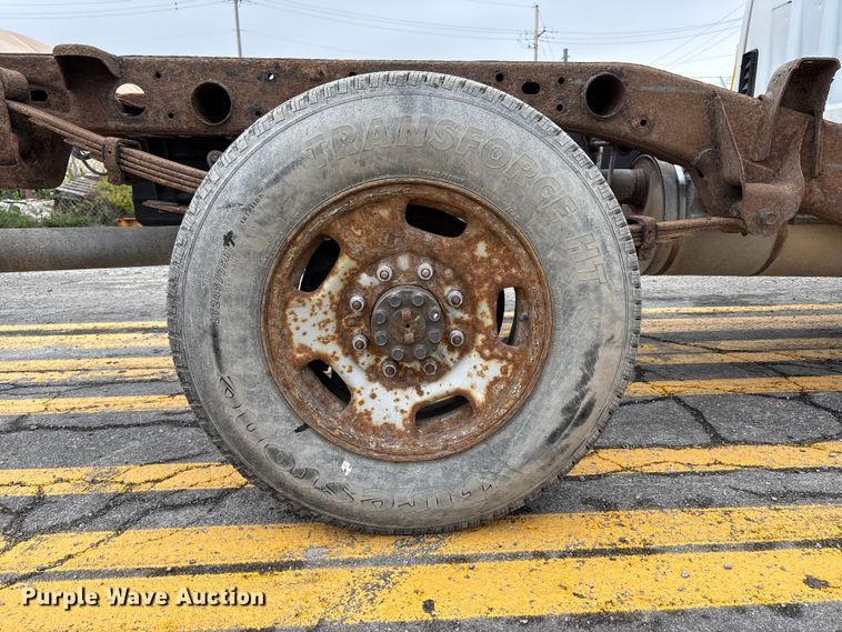 image for item FH7119 2012 Chevrolet Silverado 2500 pickup truck cab and chassis
