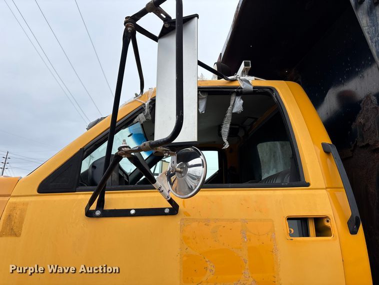 image for item FH7121 1999 GMC C7 dump truck