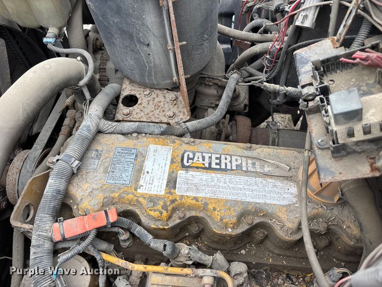 image for item FH7121 1999 GMC C7 dump truck