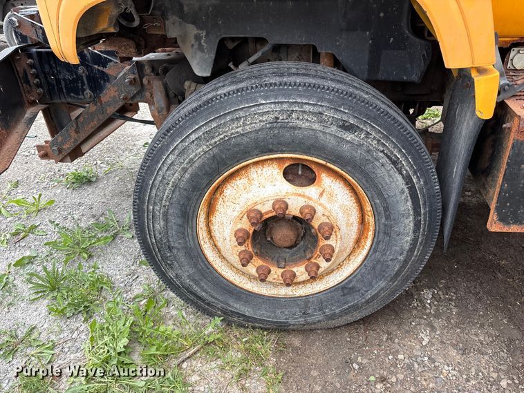 image for item FH7121 1999 GMC C7 dump truck