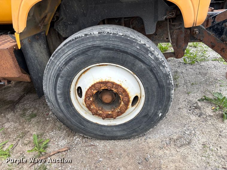 image for item FH7121 1999 GMC C7 dump truck