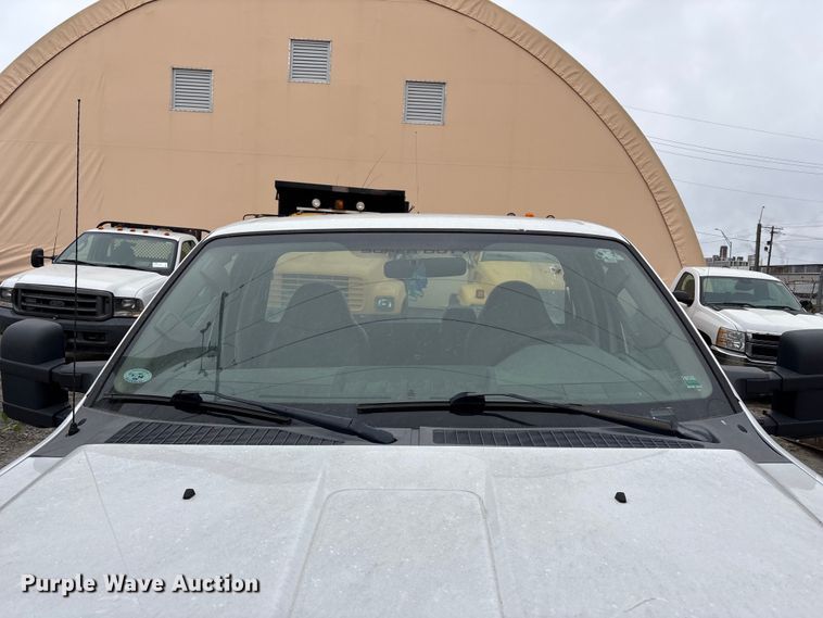 image for item FH7122 2010 Ford F250 pickup truck
