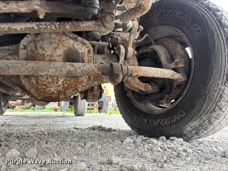 image for item FH7122 2010 Ford F250 pickup truck