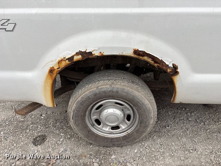 image for item FH7122 2010 Ford F250 pickup truck