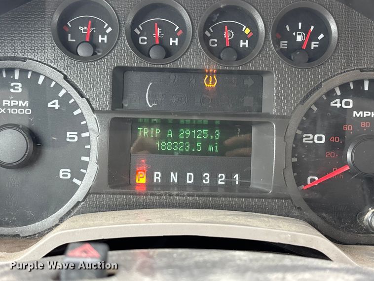 image for item FH7122 2010 Ford F250 pickup truck