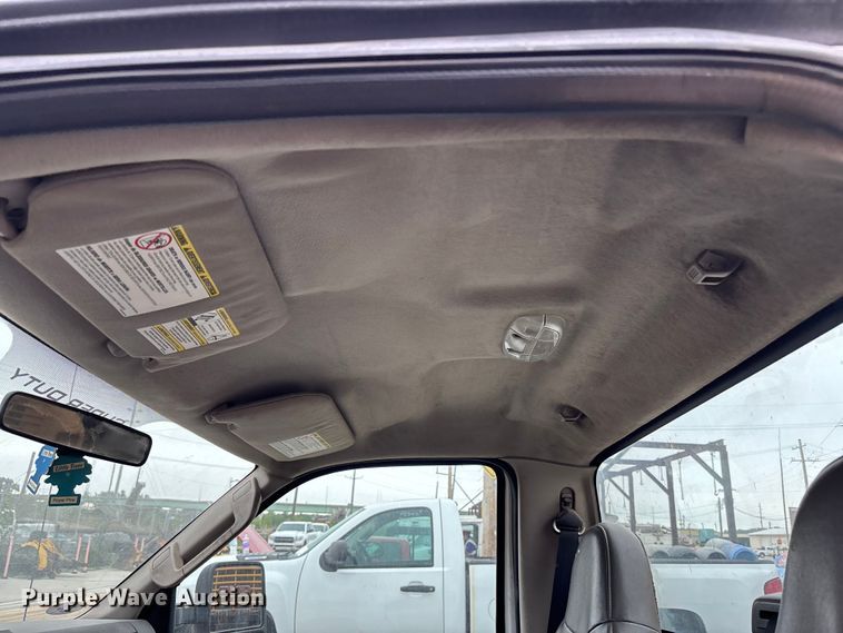 image for item FH7122 2010 Ford F250 pickup truck