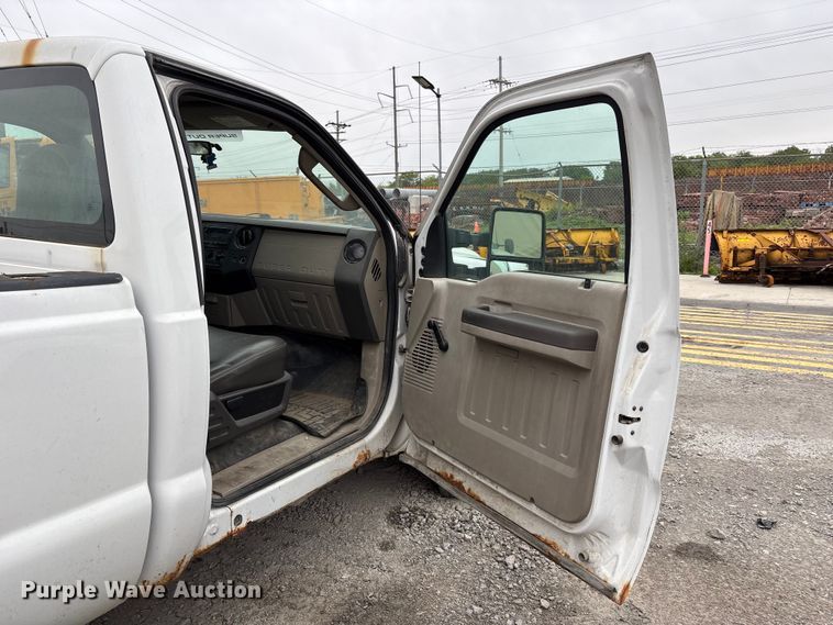 image for item FH7122 2010 Ford F250 pickup truck