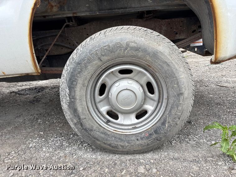 image for item FH7122 2010 Ford F250 pickup truck