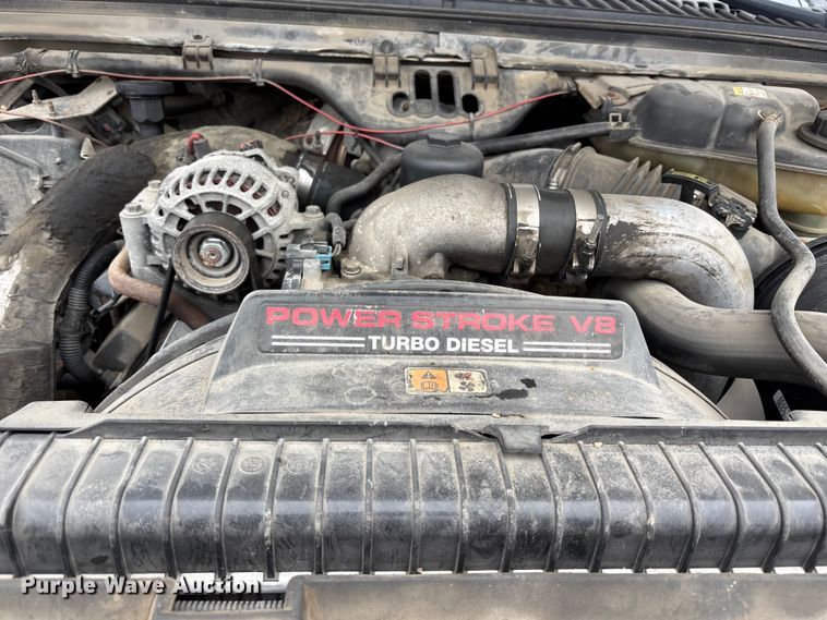 image for item FH7123 2003 Ford F450 flatbed truck