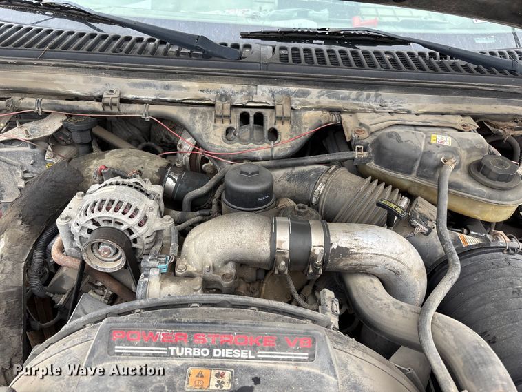 image for item FH7123 2003 Ford F450 flatbed truck