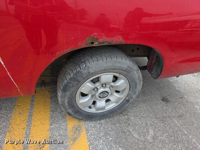 image for item FH7124 2000 Nissan Frontier Ext. Cab pickup truck