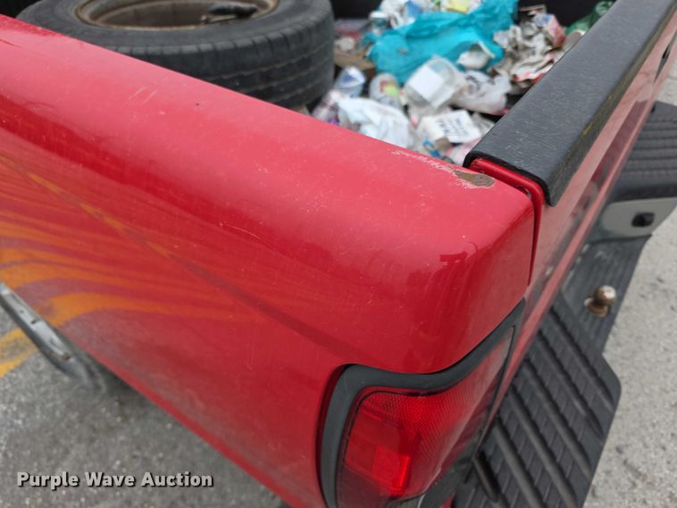 image for item FH7124 2000 Nissan Frontier Ext. Cab pickup truck