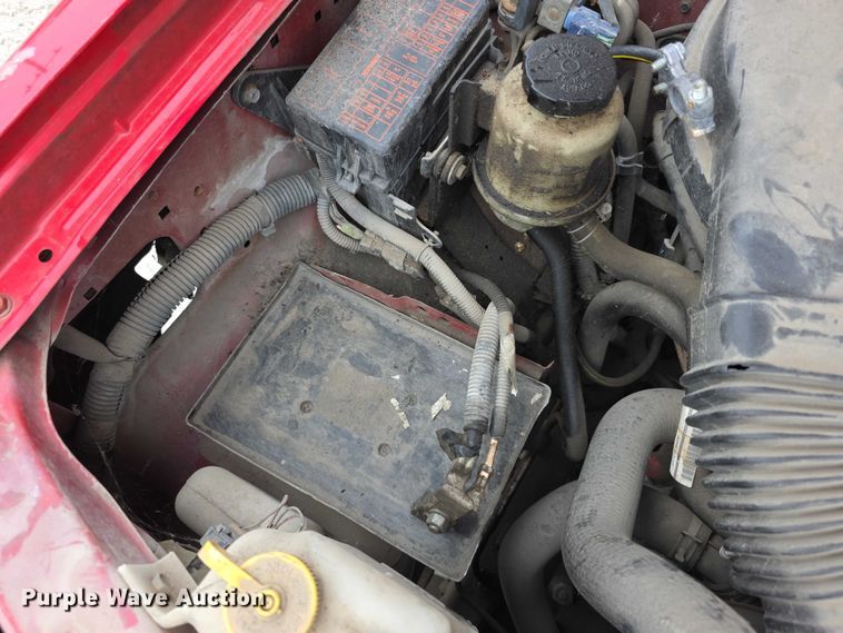 image for item FH7124 2000 Nissan Frontier Ext. Cab pickup truck
