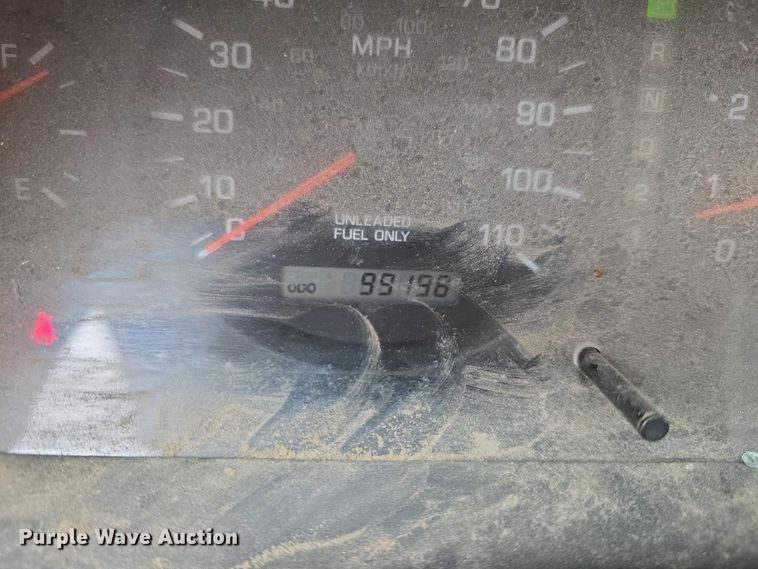 image for item FH7124 2000 Nissan Frontier Ext. Cab pickup truck