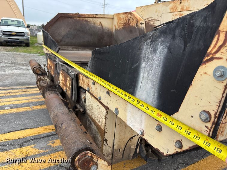 image for item FH7125 1993 Ingeroll-Rand 575T paver