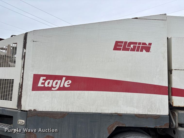 image for item FH7126 2009 Elgin Eagle street sweeper truck