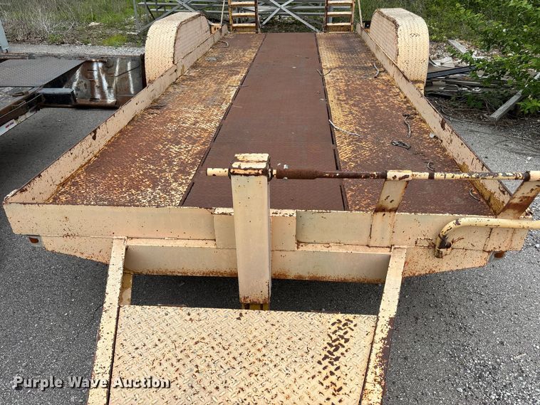 image for item FH7130 1994 CROF equipment trailer