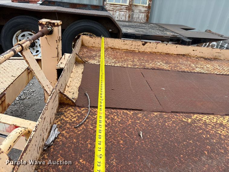 image for item FH7130 1994 CROF equipment trailer
