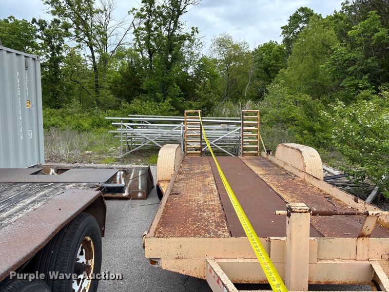 image for item FH7130 1994 CROF equipment trailer