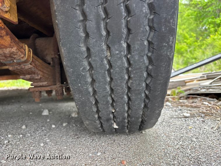 image for item FH7130 1994 CROF equipment trailer