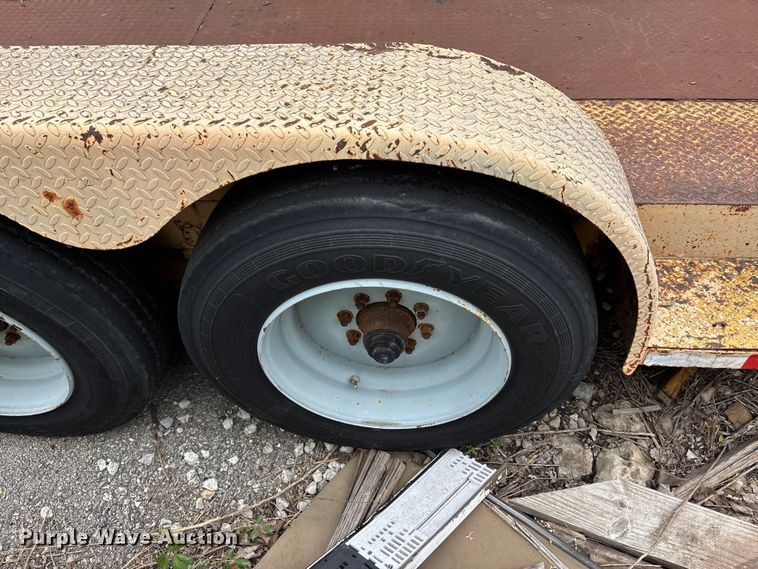 image for item FH7130 1994 CROF equipment trailer