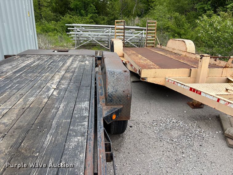 image for item FH7131 2013 Sure-Trac tilt deck equipment trailer