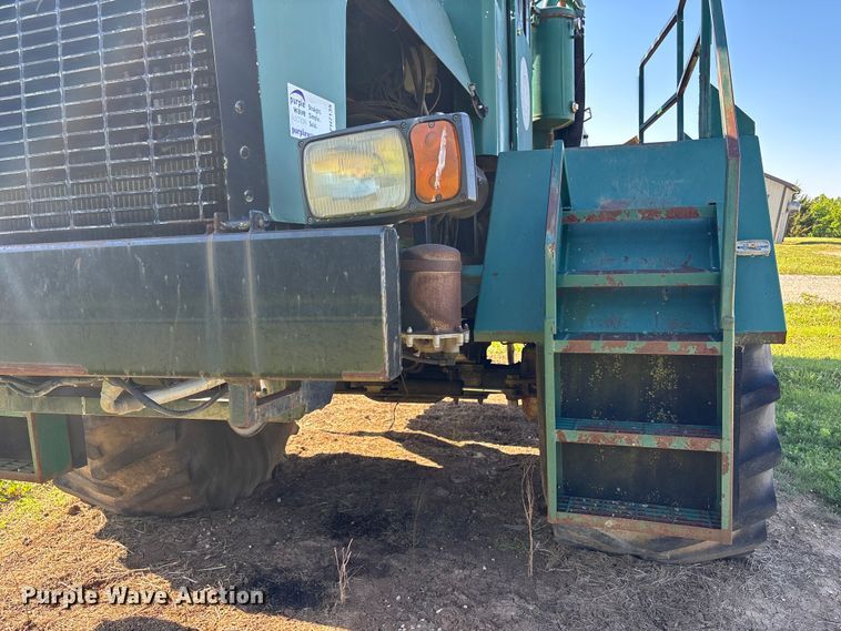 image for item FH7135 Off Road Floater Equipment 4030 vacuum truck