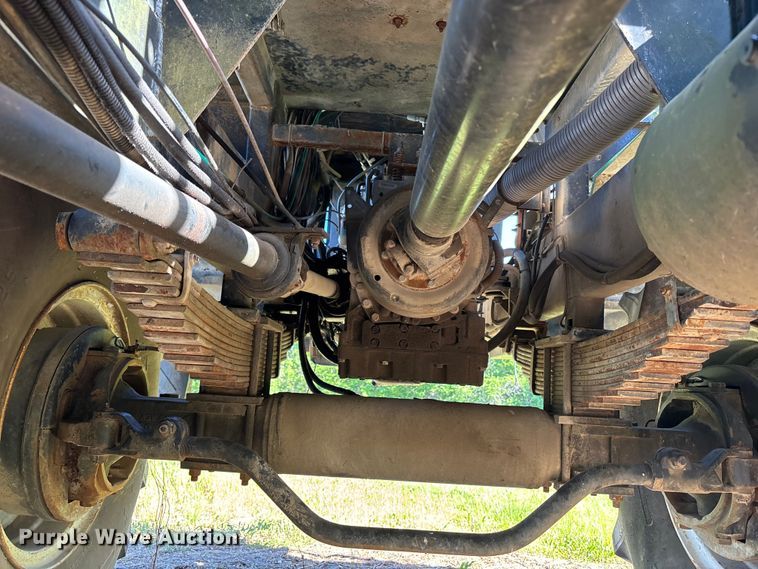 image for item FH7135 Off Road Floater Equipment 4030 vacuum truck