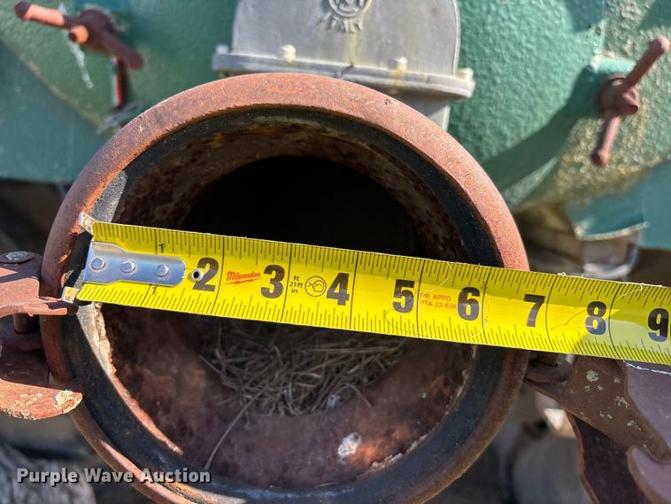 image for item FH7135 Off Road Floater Equipment 4030 vacuum truck