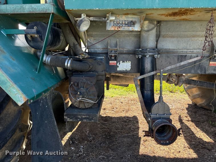 image for item FH7135 Off Road Floater Equipment 4030 vacuum truck