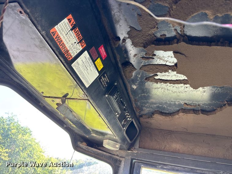 image for item FH7135 Off Road Floater Equipment 4030 vacuum truck
