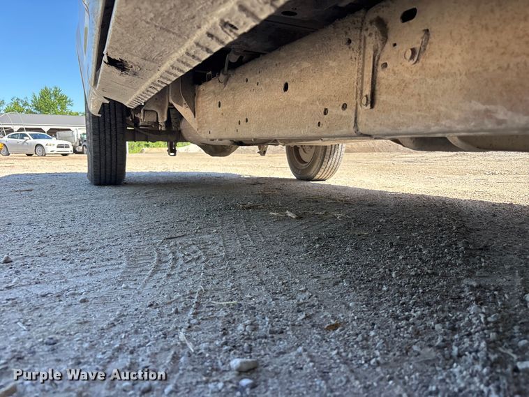image for item FH7138 2004 Ford F150 XL pickup truck
