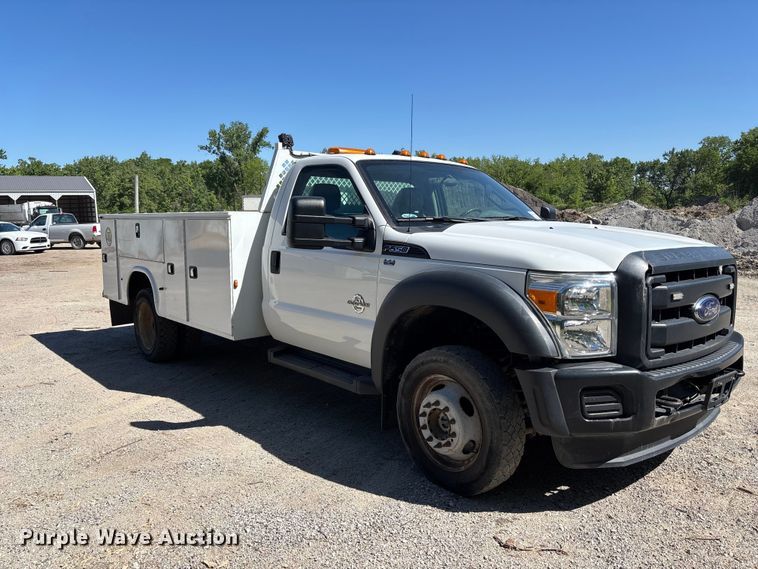 image for item FH7139 2015 Ford F550 Super Duty XL utility / service truck