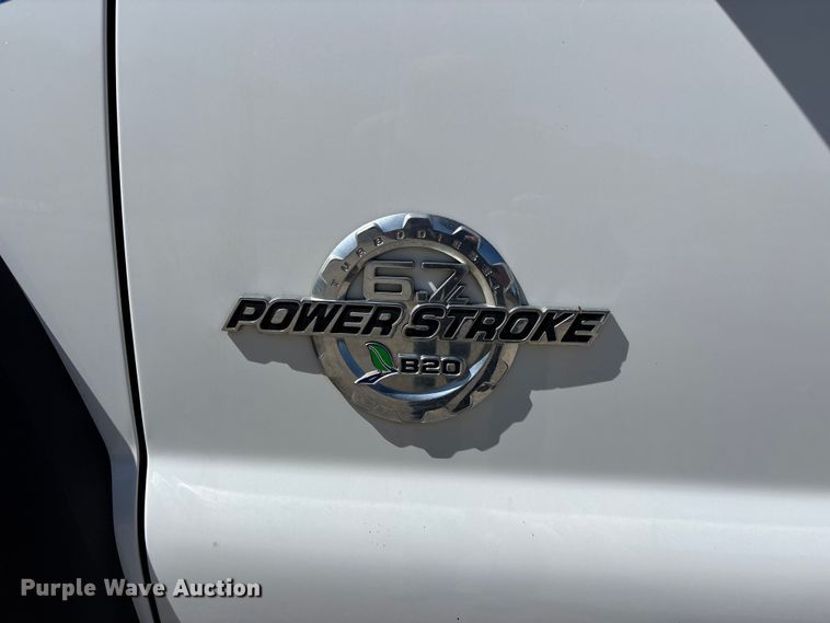 image for item FH7139 2015 Ford F550 Super Duty XL utility / service truck