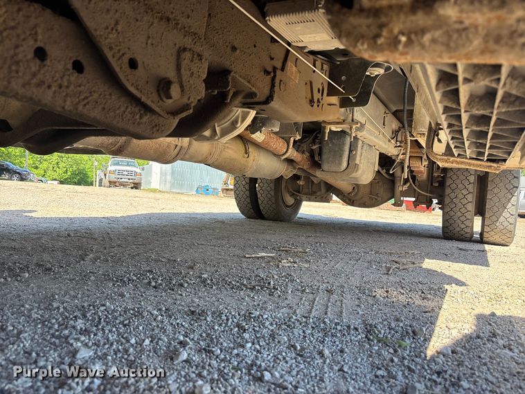 image for item FH7139 2015 Ford F550 Super Duty XL utility / service truck