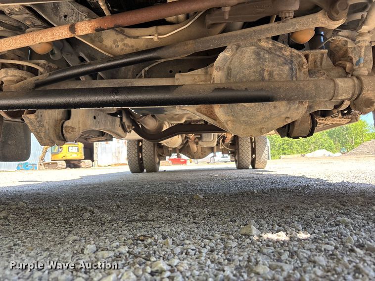 image for item FH7139 2015 Ford F550 Super Duty XL utility / service truck