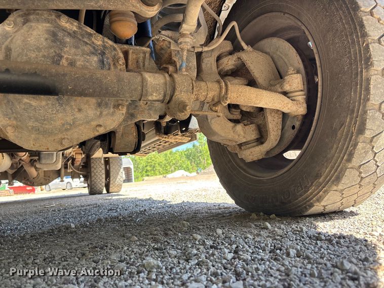 image for item FH7139 2015 Ford F550 Super Duty XL utility / service truck