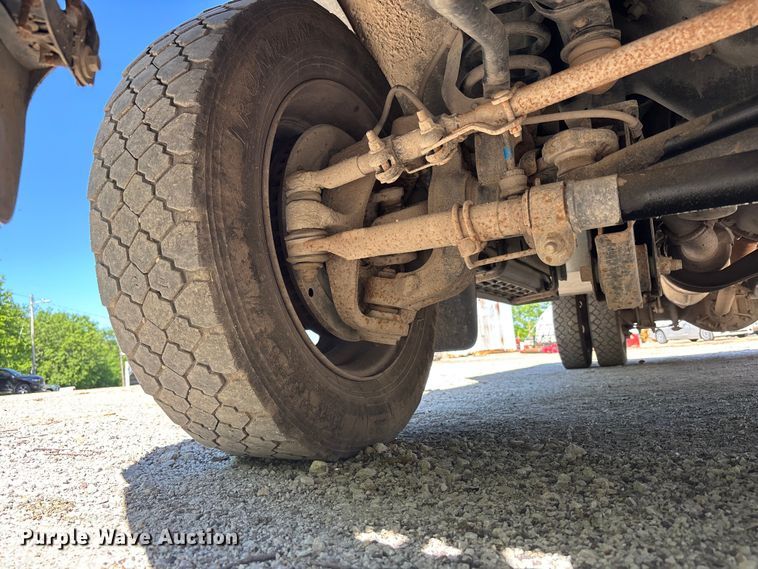image for item FH7139 2015 Ford F550 Super Duty XL utility / service truck